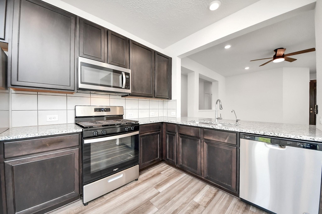 22830 Brisbee Lane - Photo 5