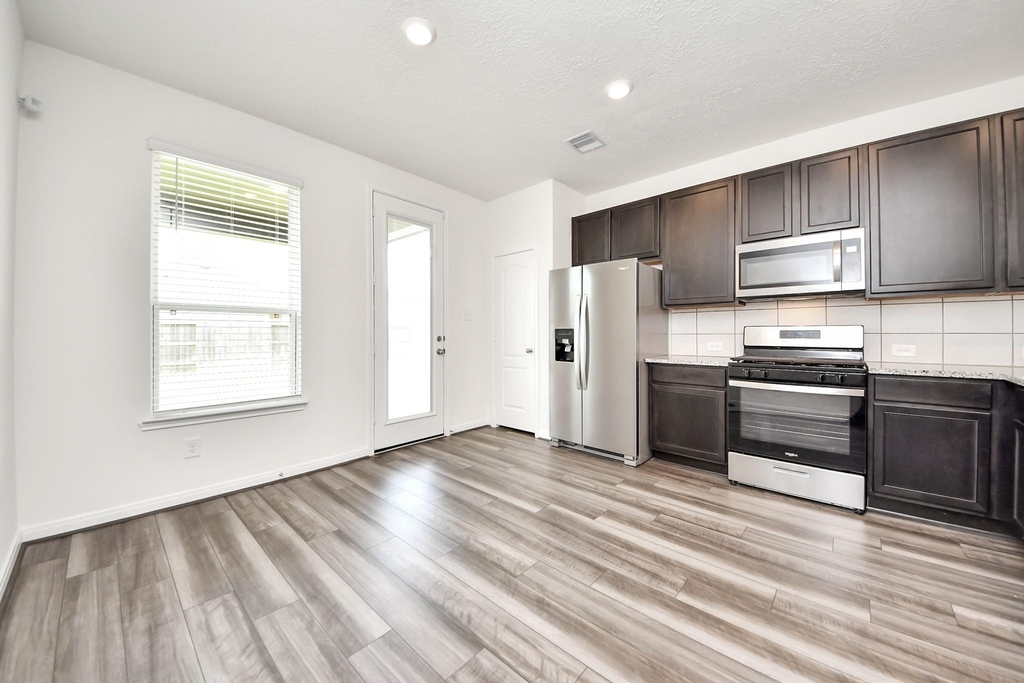 22830 Brisbee Lane - Photo 7