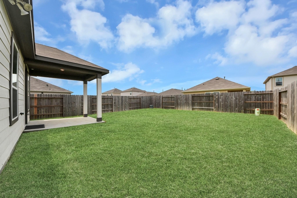 22830 Brisbee Lane - Photo 32
