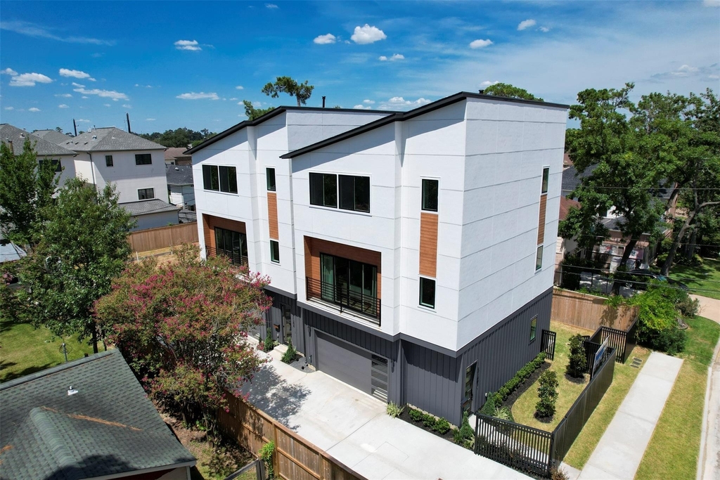 7120 Gary Street - Photo 0