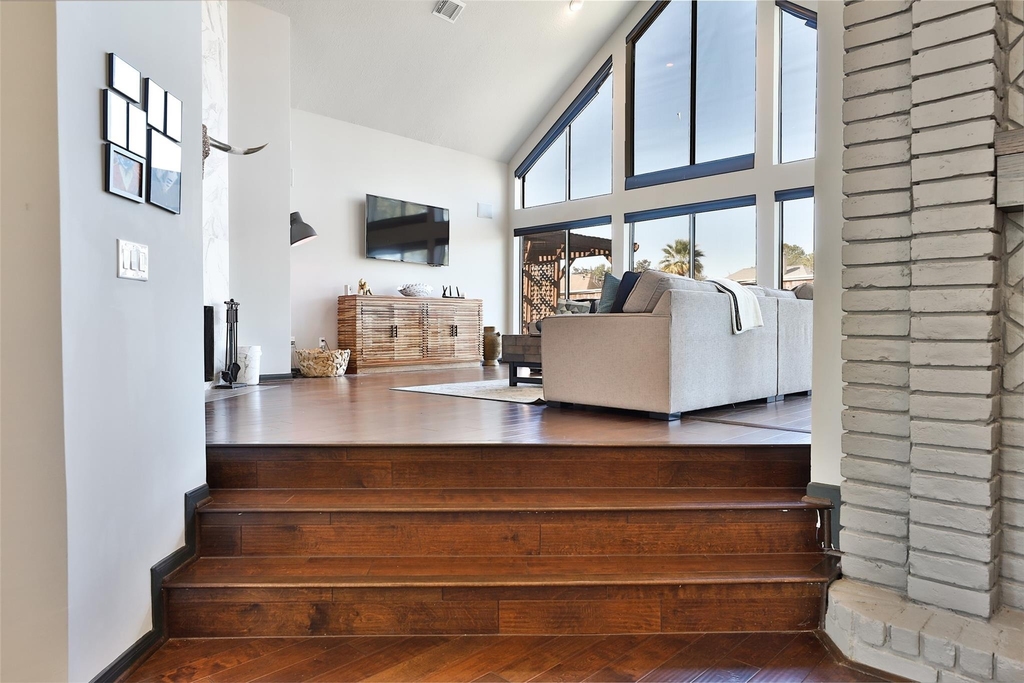 1818 Brookchester Drive - Photo 10