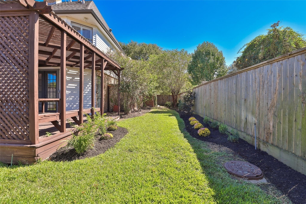 1818 Brookchester Drive - Photo 45