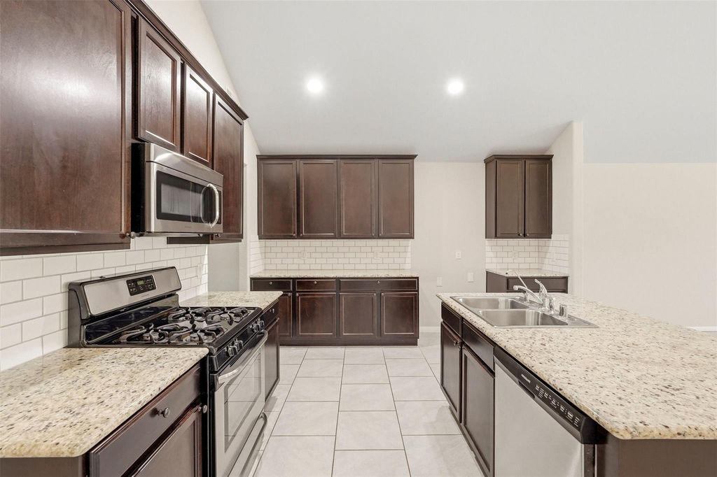 2202 Tannin Trace - Photo 4