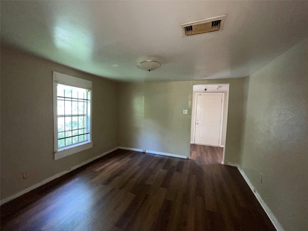 4827 Shreveport Boulevard - Photo 3