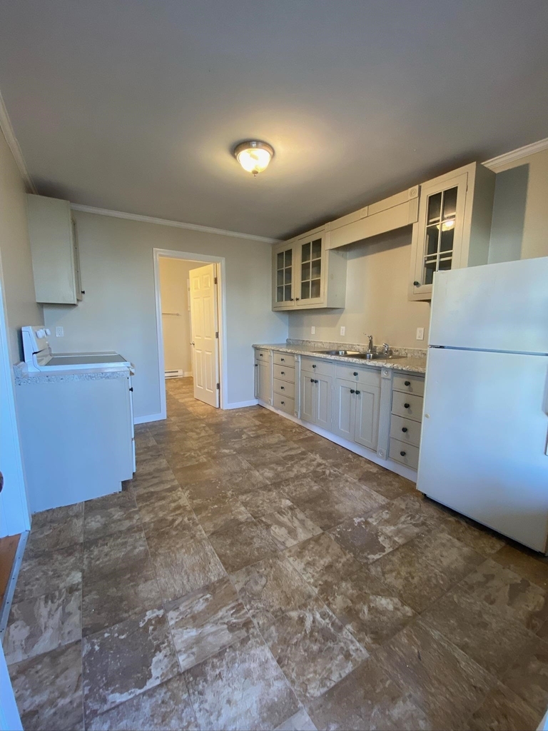 73 Maple - Photo 1