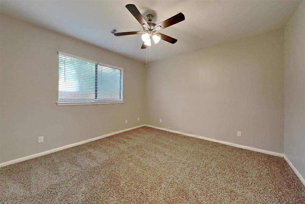 2015 Creston Drive - Photo 6
