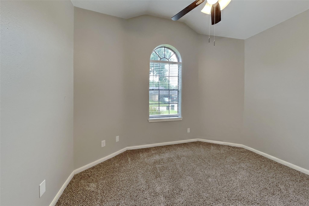 2015 Creston Drive - Photo 11