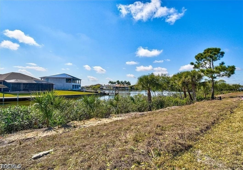 7796 Lakes Edge Lane - Photo 4