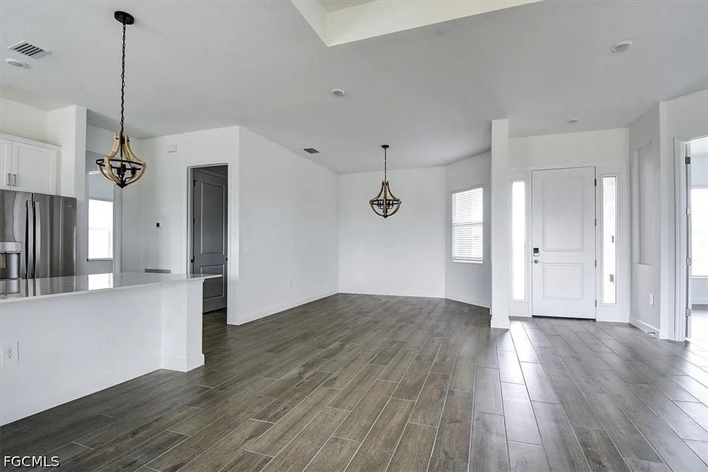 7796 Lakes Edge Lane - Photo 14