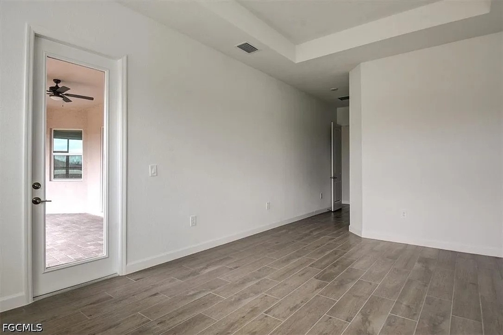 7796 Lakes Edge Lane - Photo 8