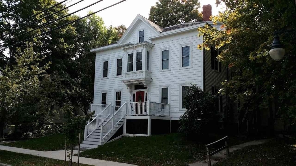 270 Richards - Photo 0