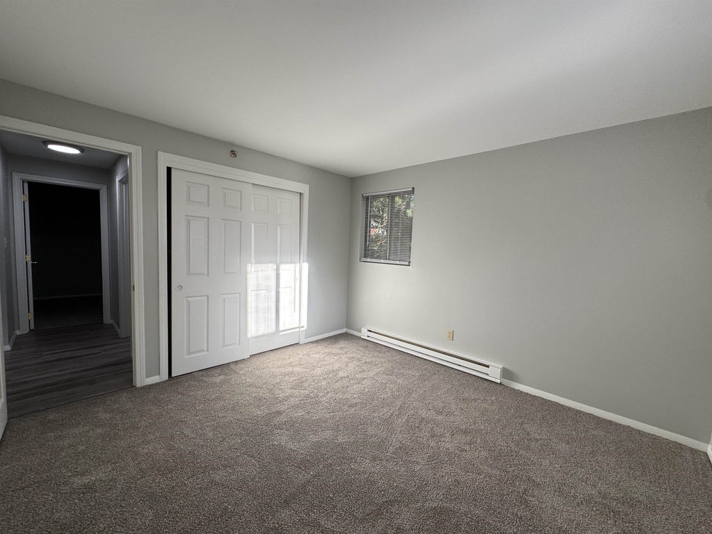 93 West - Photo 21