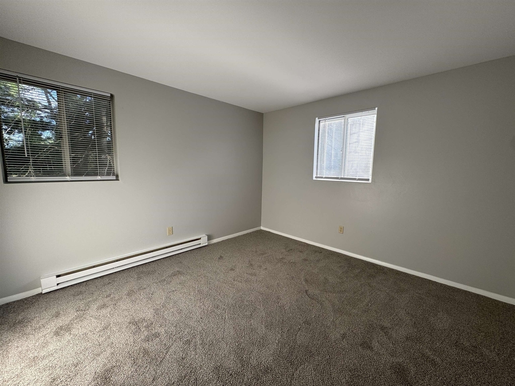 93 West - Photo 24