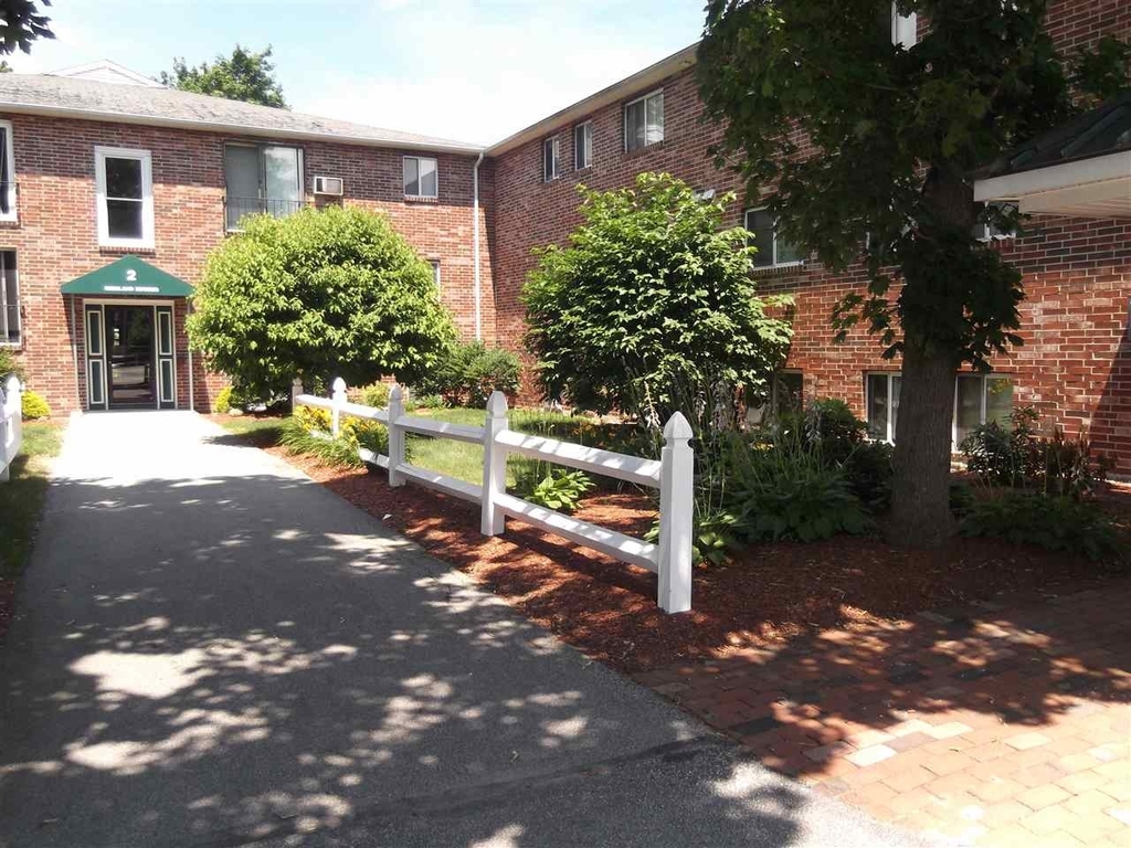 93 West - Photo 6