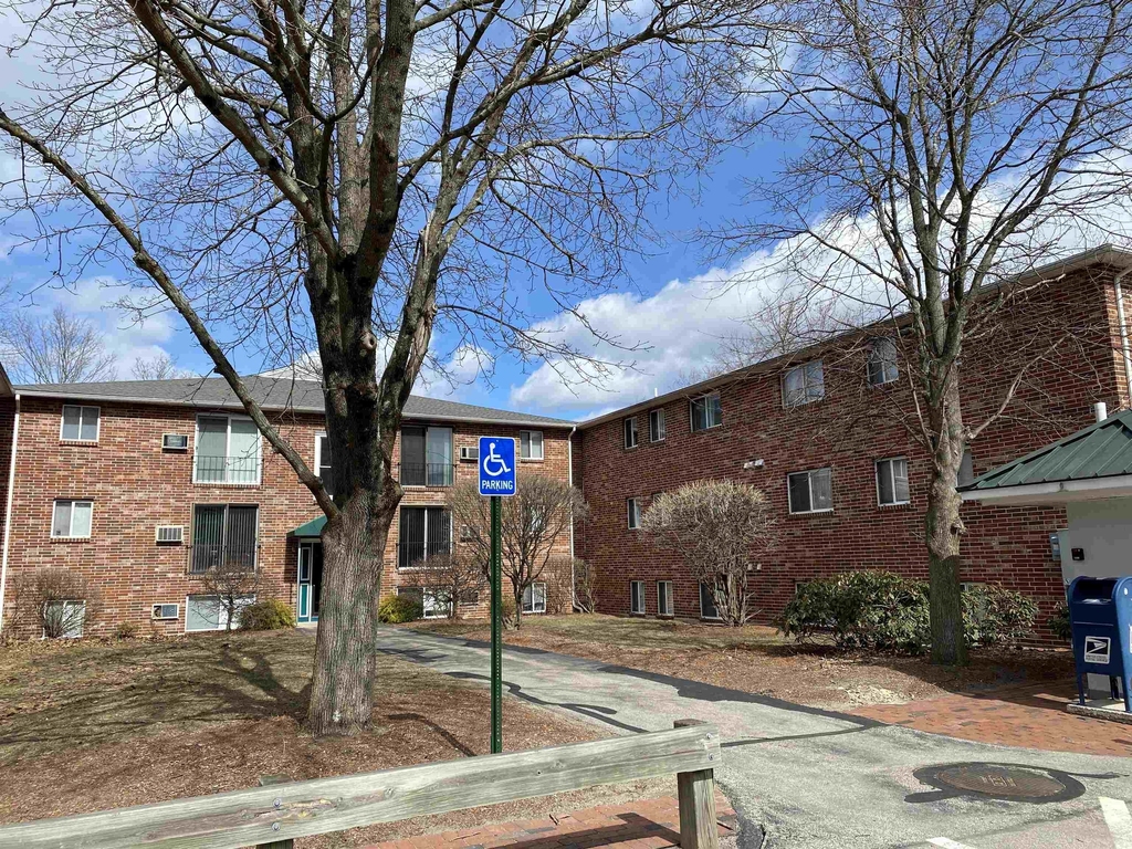93 West - Photo 3