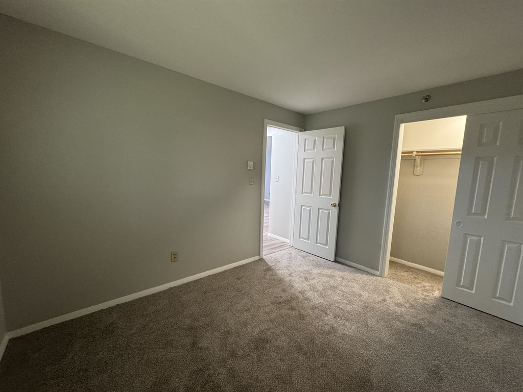 93 West - Photo 20