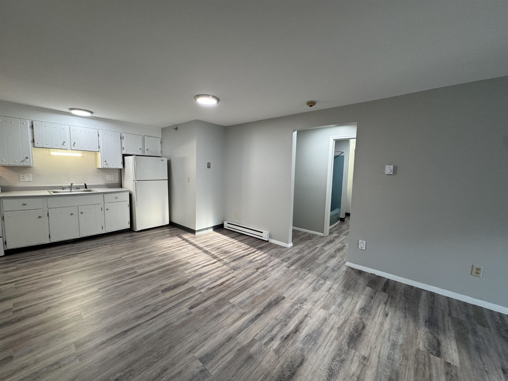 93 West - Photo 11