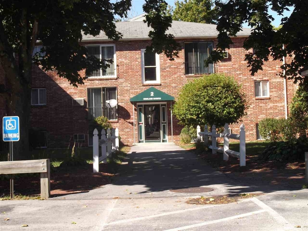 93 West - Photo 4