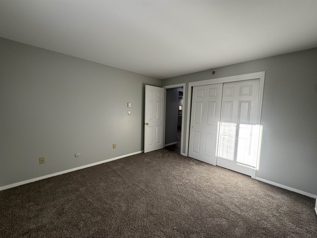 93 West - Photo 22