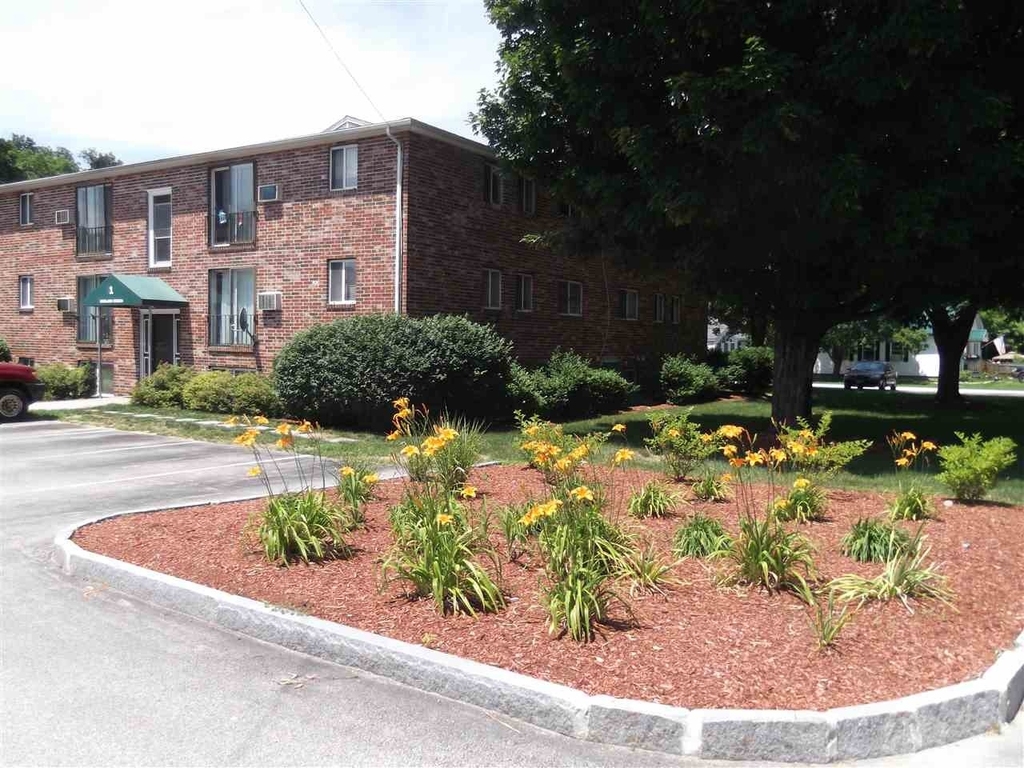 93 West - Photo 5