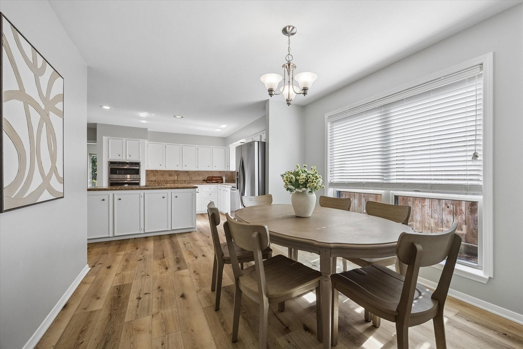 12107 Burgoyne Drive - Photo 9