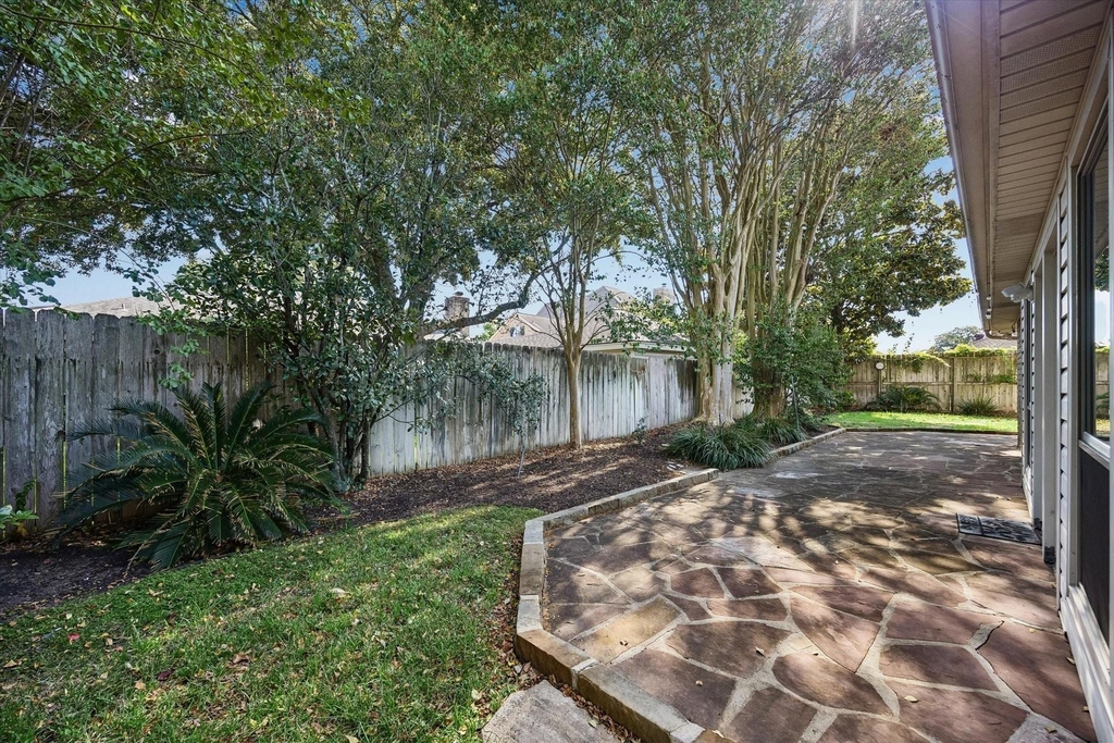 12107 Burgoyne Drive - Photo 18