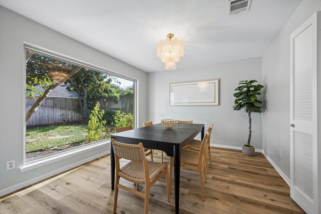 12107 Burgoyne Drive - Photo 5