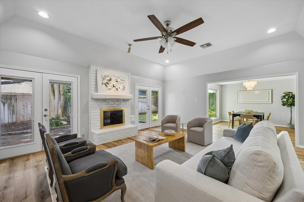 12107 Burgoyne Drive - Photo 4