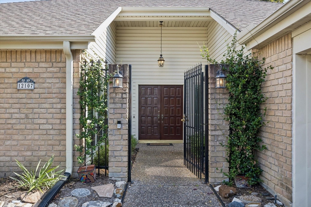 12107 Burgoyne Drive - Photo 0