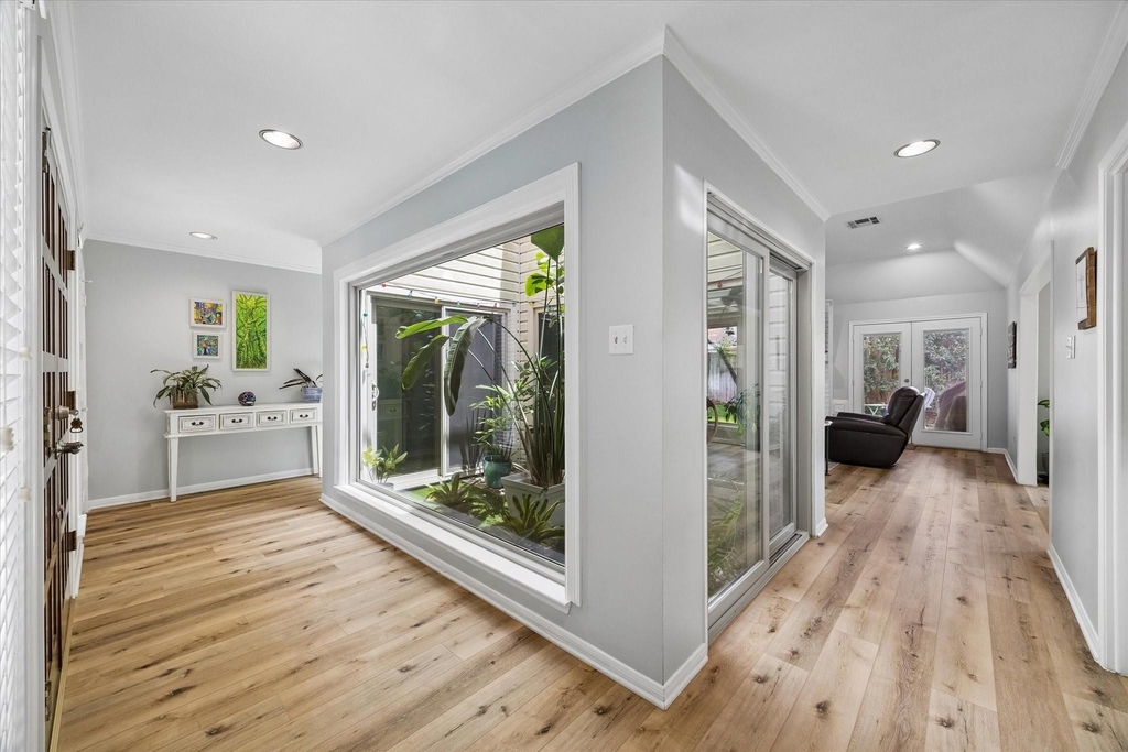 12107 Burgoyne Drive - Photo 4