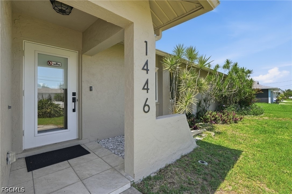 1446 Se 13th Street - Photo 1