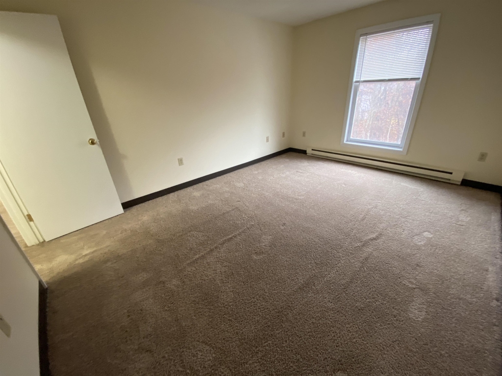 175 Eastern - Photo 16