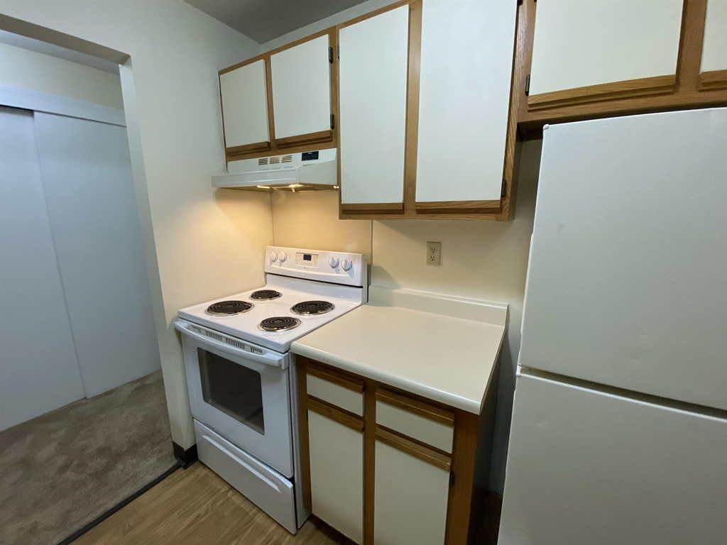 175 Eastern - Photo 8