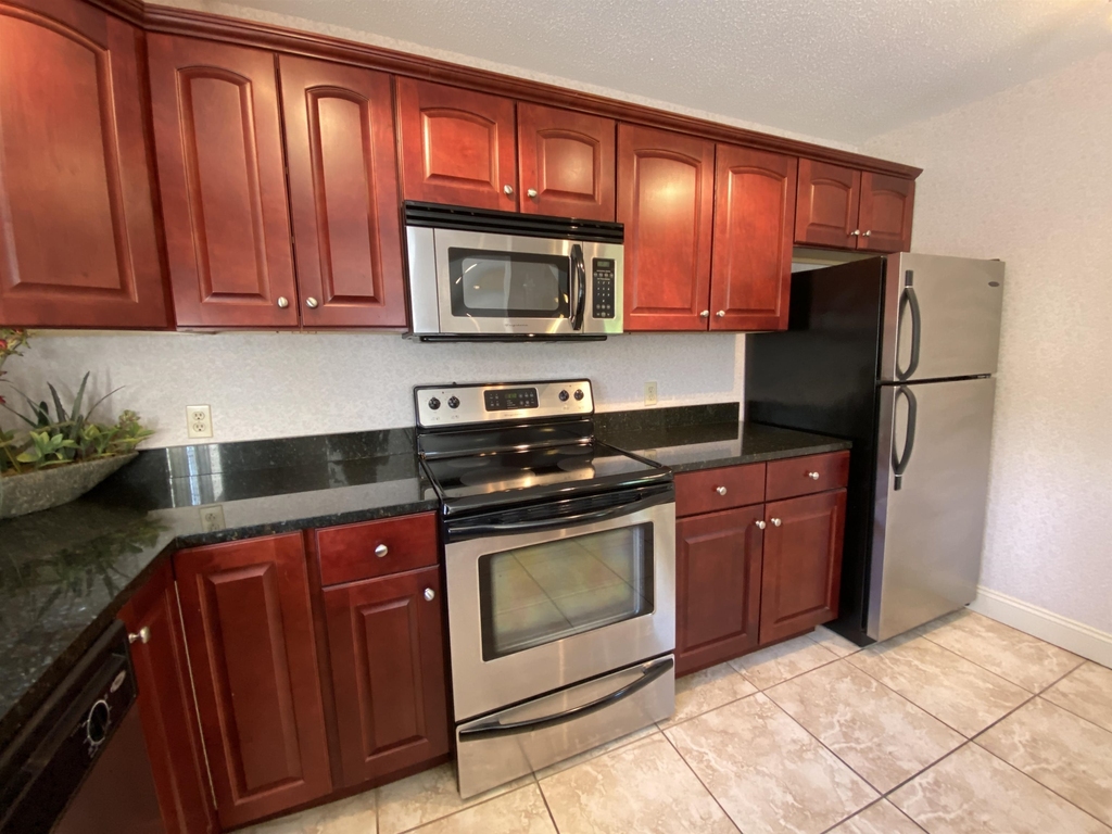 175 Eastern - Photo 32