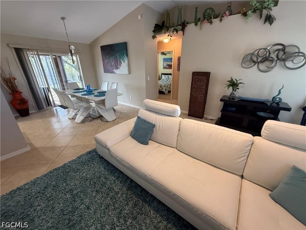 3005 Sw 8th Place - Photo 6