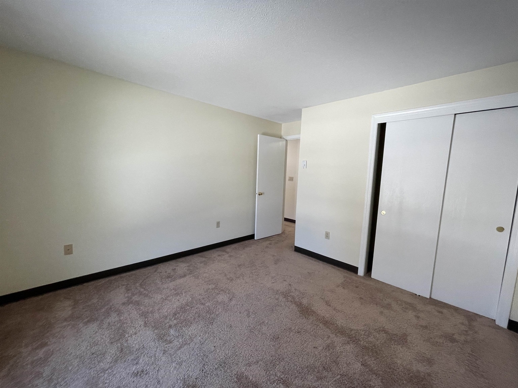 169 Eastern - Photo 28