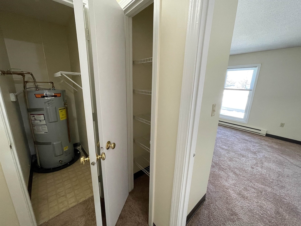 169 Eastern - Photo 32