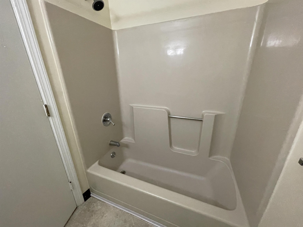 169 Eastern - Photo 41