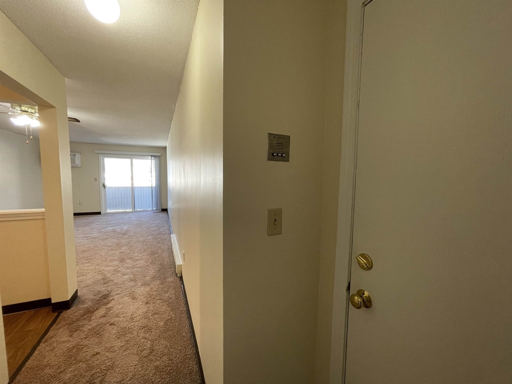 169 Eastern - Photo 30