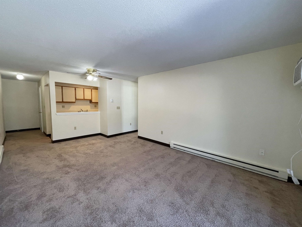 169 Eastern - Photo 17