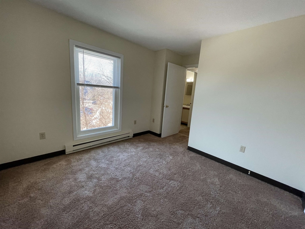 169 Eastern - Photo 34