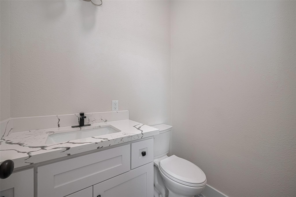 2206 Hoskins Drive - Photo 30
