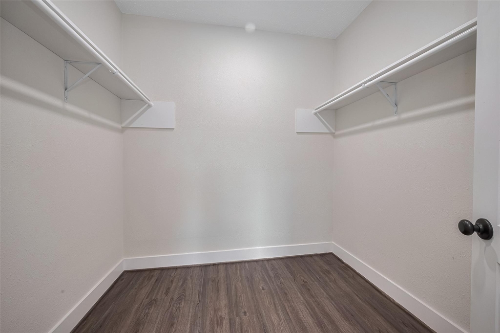 2206 Hoskins Drive - Photo 17