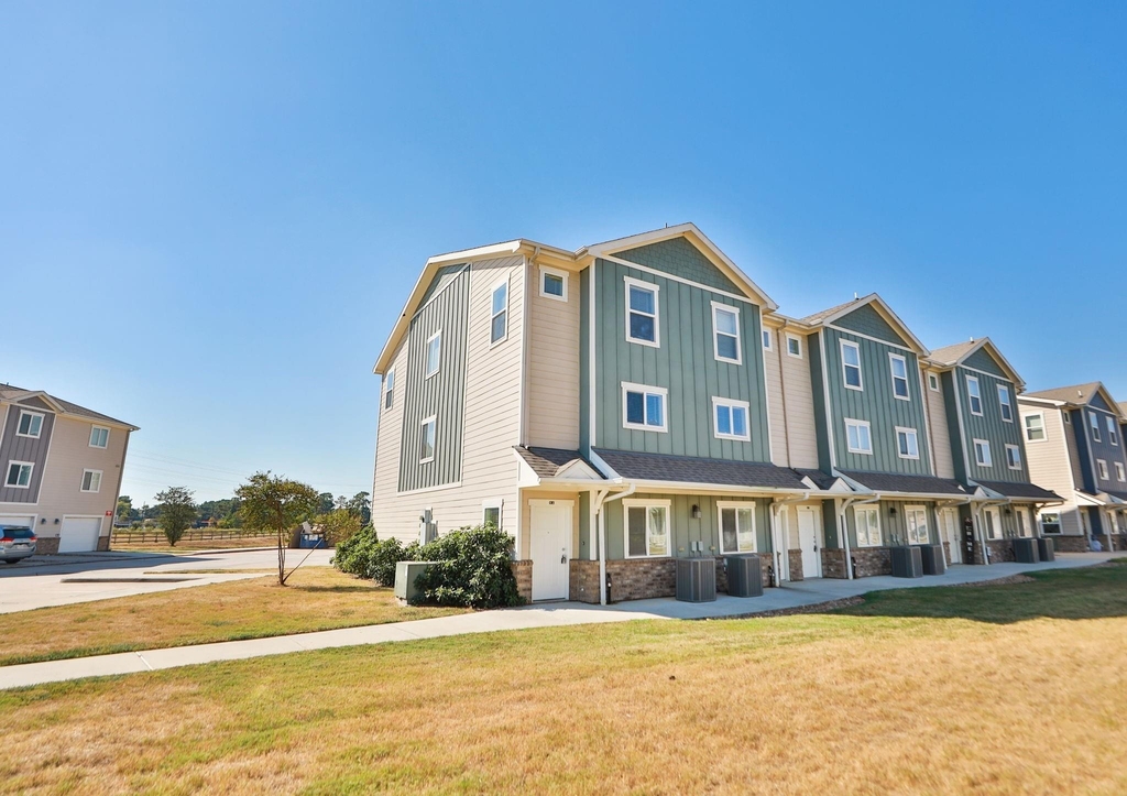 21155 Gosling Road - Photo 26