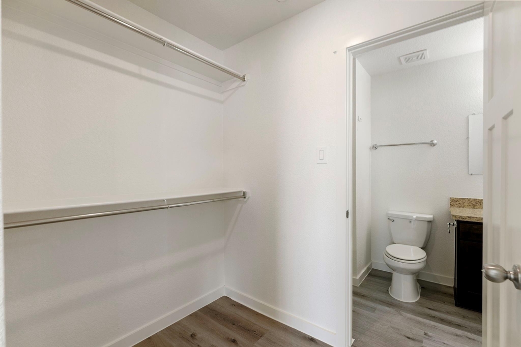 21155 Gosling Road - Photo 18