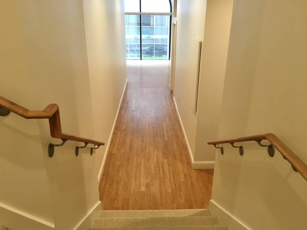 875 Elm - Photo 32