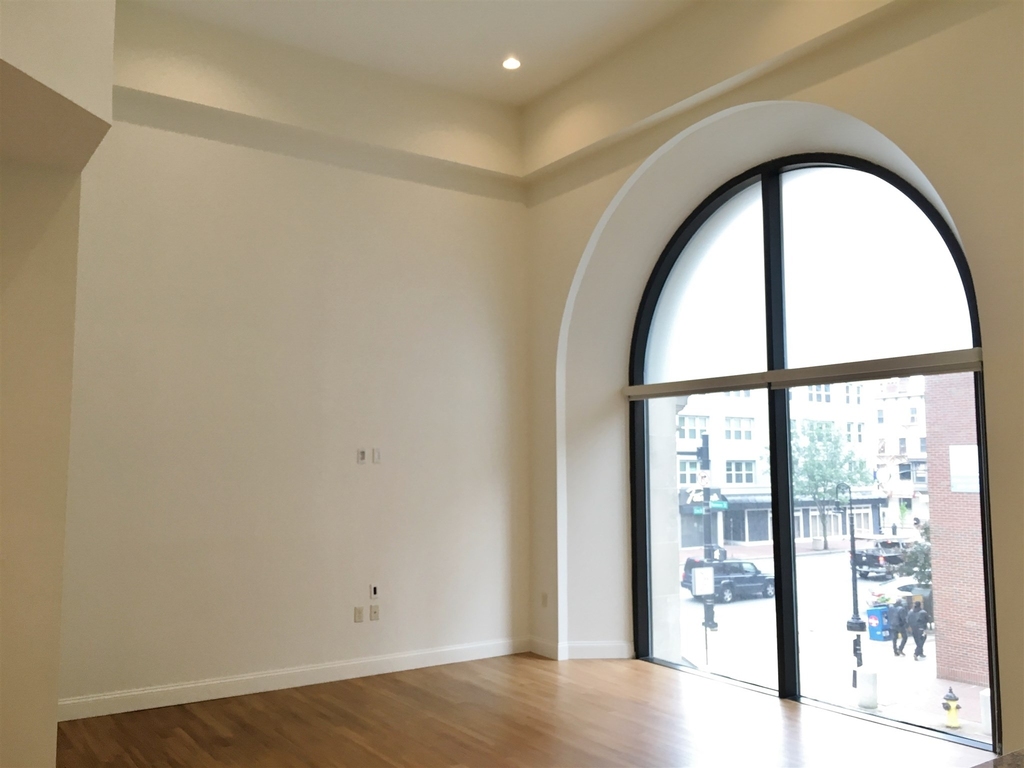 875 Elm - Photo 5
