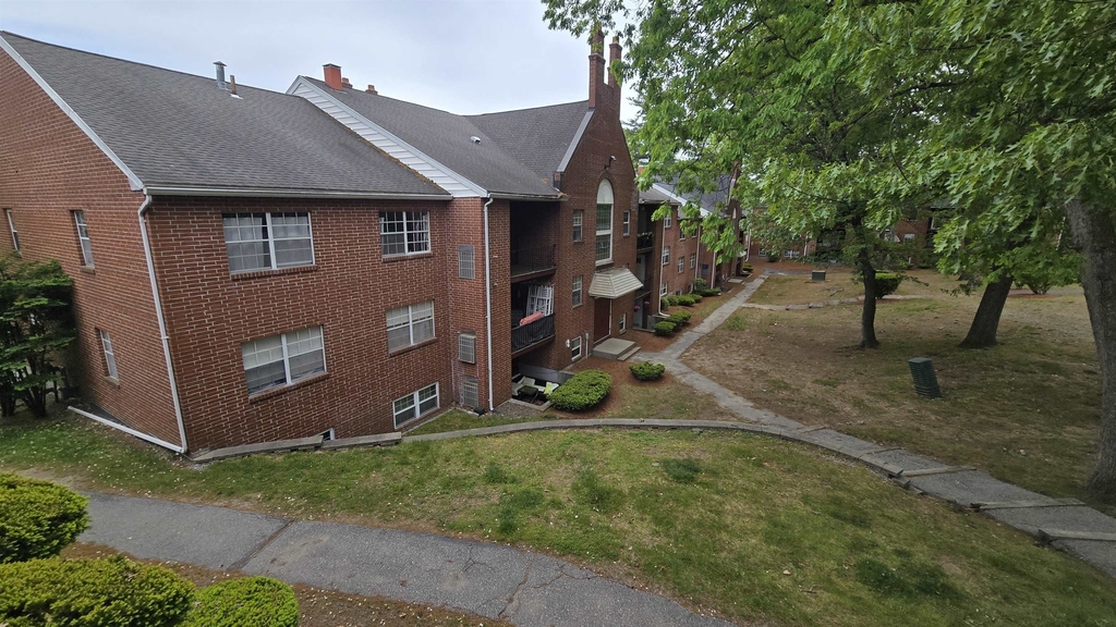6 Louisburg - Photo 0