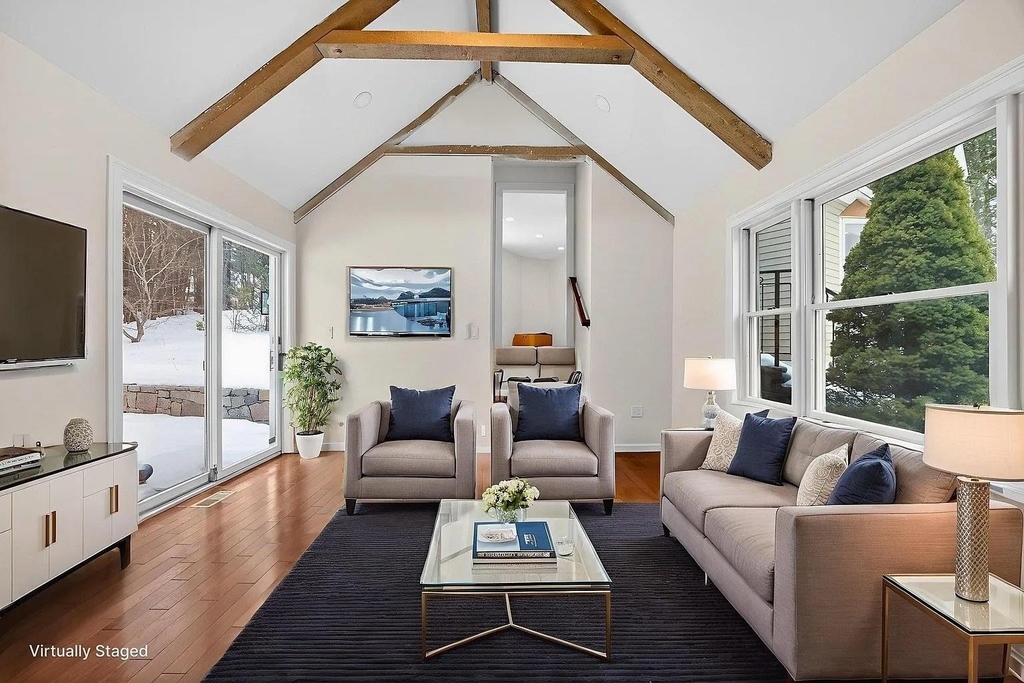 166 Londonderry - Photo 13