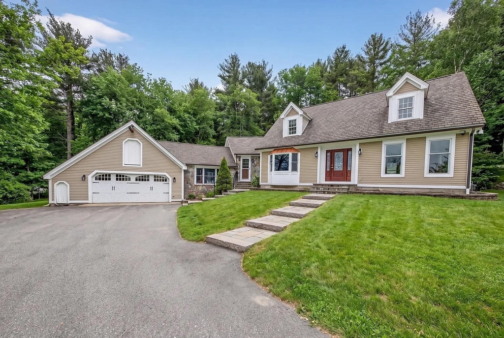166 Londonderry - Photo 1
